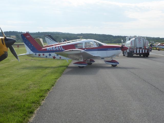 Piper Cherokee (N4841L)