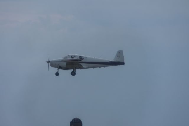 Cessna 350 (N2524T)