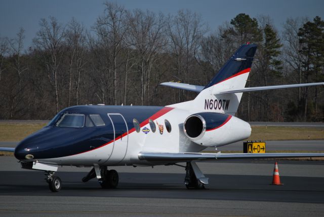 Dassault Falcon 10 (N600TW) - TITAN INTERNATIONAL INC at KJQF - 1/19/12