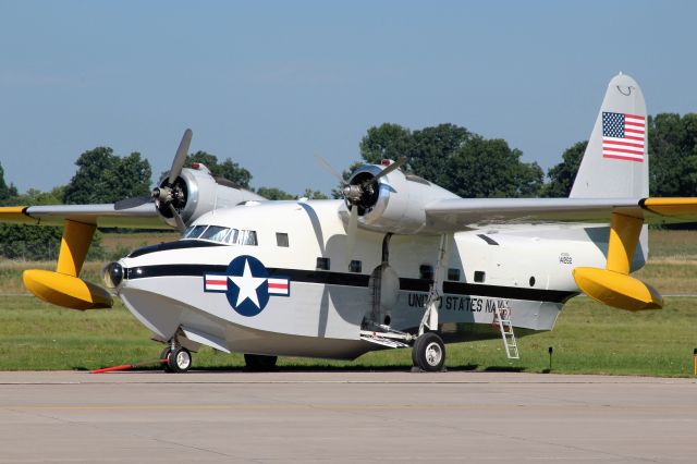 Grumman HU-16 Albatross (N7025N)