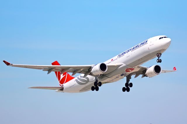 Airbus A330-300 (TC-JOJ)