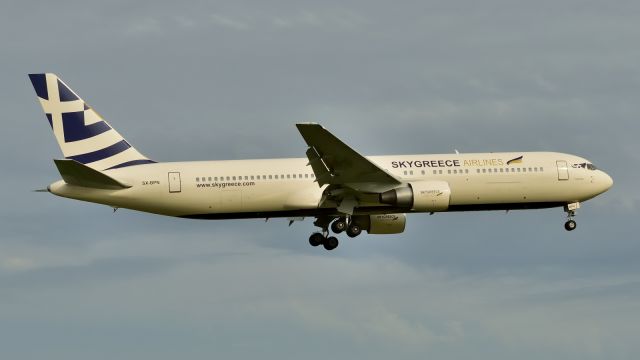 BOEING 767-300 (SX-BPN)