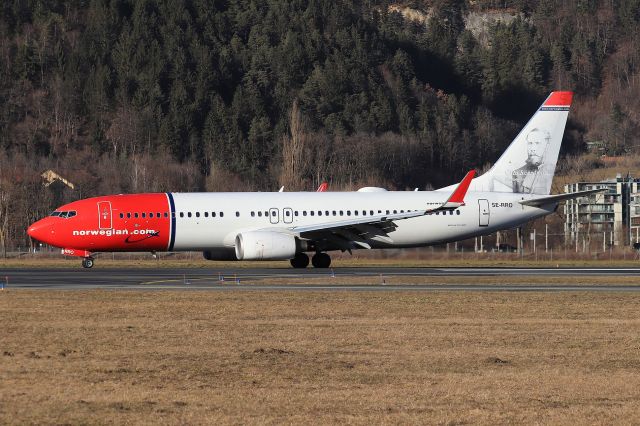 Boeing 737-800 (SE-RRO)