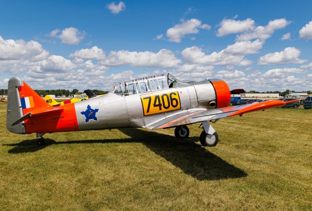 North American T-6 Texan (N465SH)