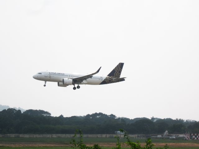 Airbus A320 (VT-TQO)