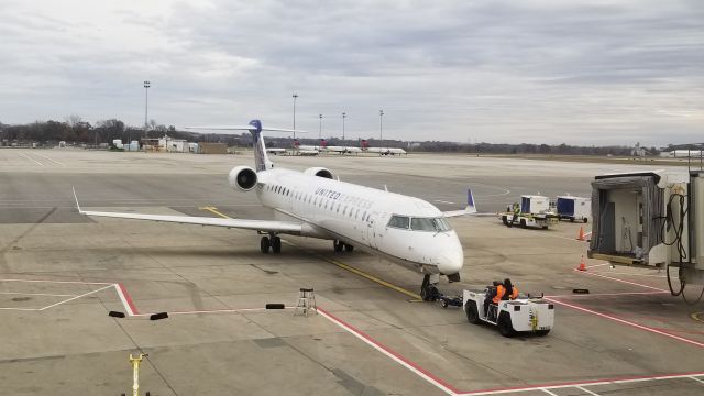 Canadair Regional Jet CRJ-700 (N780SK) - On arrival at KCMH on 23NOV19.