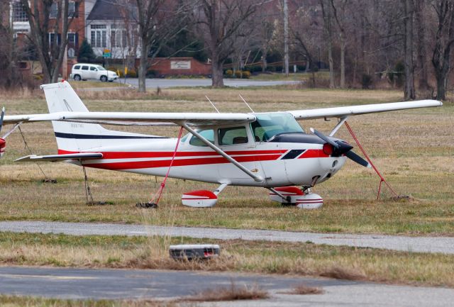 Cessna Skyhawk (N9874E)