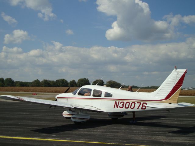 Piper Cherokee (N3007B) - Benton Il