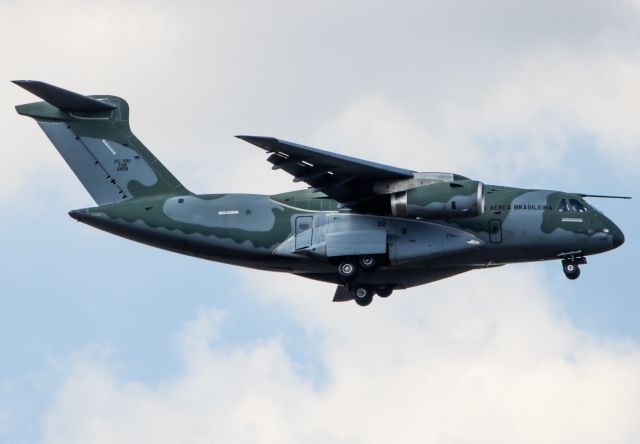 EMBRAER KC-390 (FAB2858)