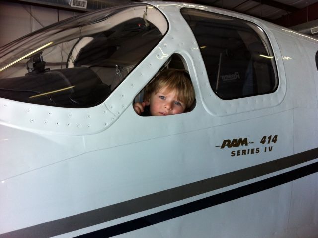 Cessna Chancellor (N414TN) - Future Pilot!