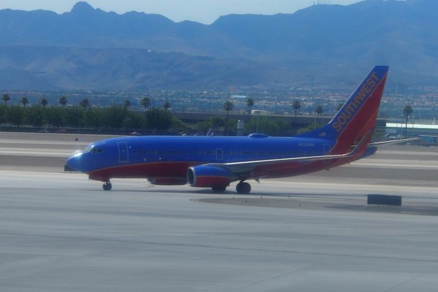 Boeing 737-700 (N228WN)