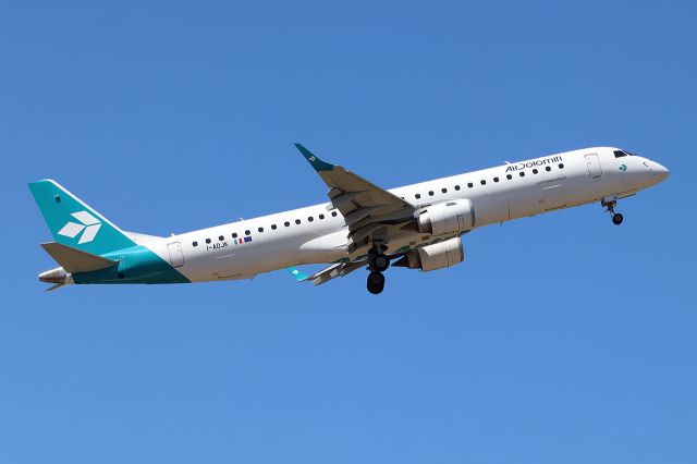 Embraer ERJ-190 (I-ADJK)