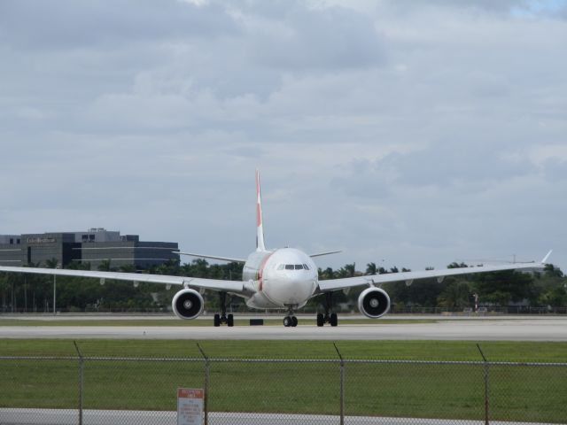 Airbus A330-200 (CS-TOI)