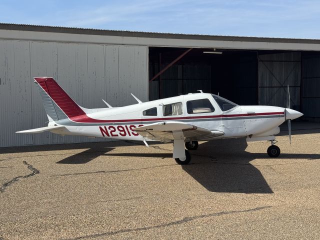 Piper Cherokee (N2919Q)