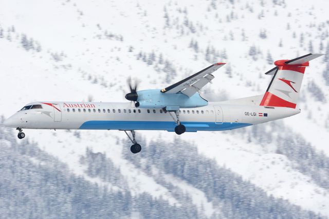 de Havilland Dash 8-400 (OE-LGI)