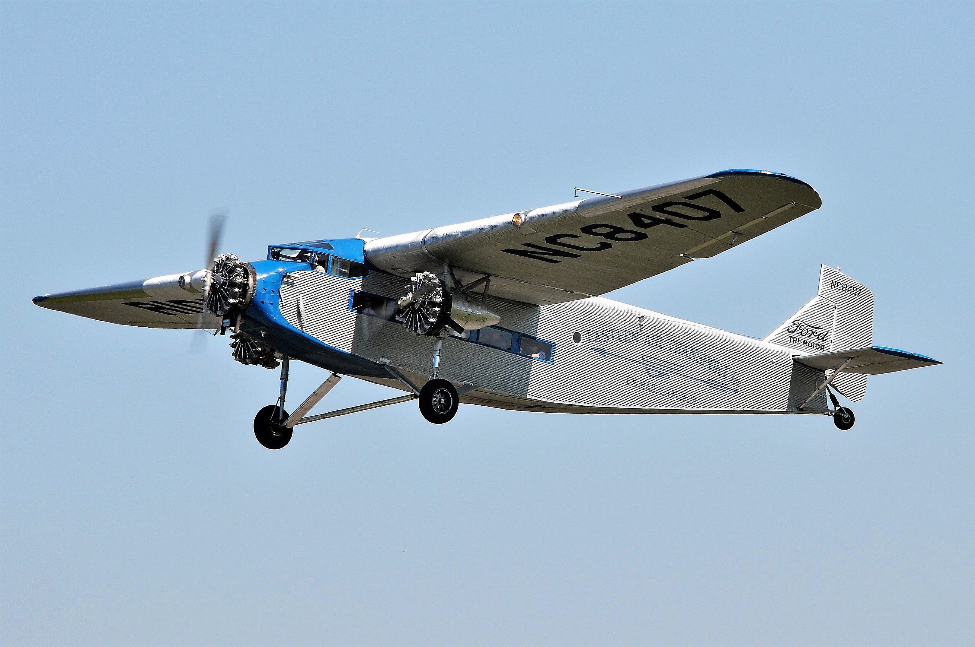 Ford Tri-Motor (NC8407) - 2011