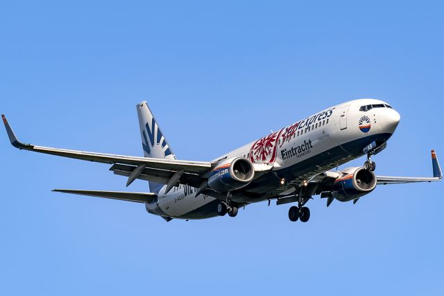 Boeing 737-800 (D-ASXB)