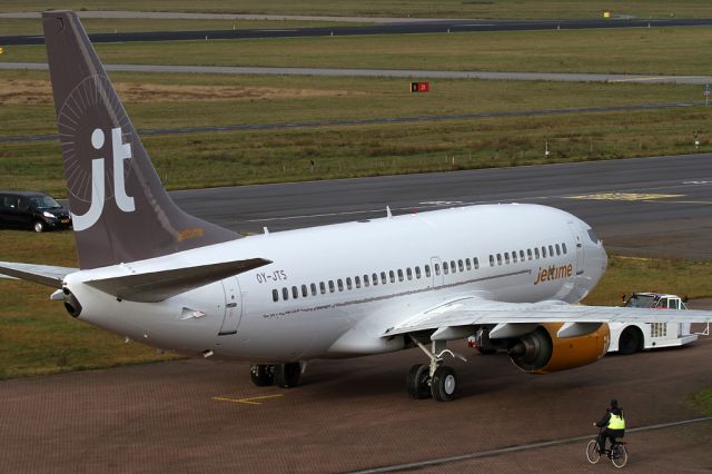 Boeing 737-700 (OY-JTS)