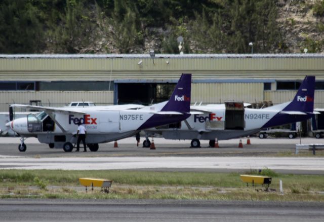 Cessna Caravan (N924FE)