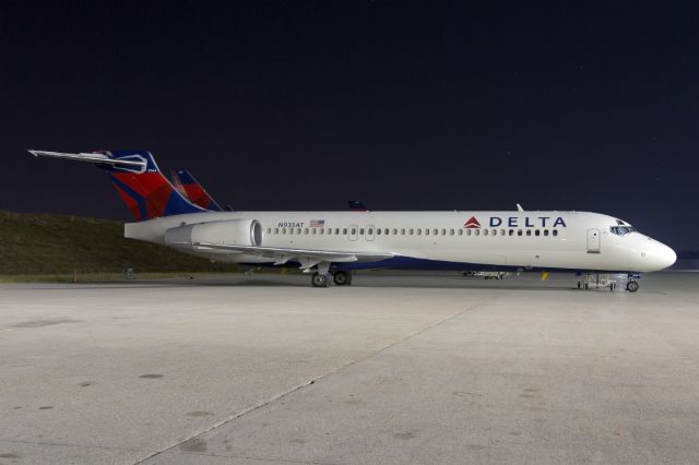 Boeing 717-200 (N935AT) - On day of delivery - 10/10/2013