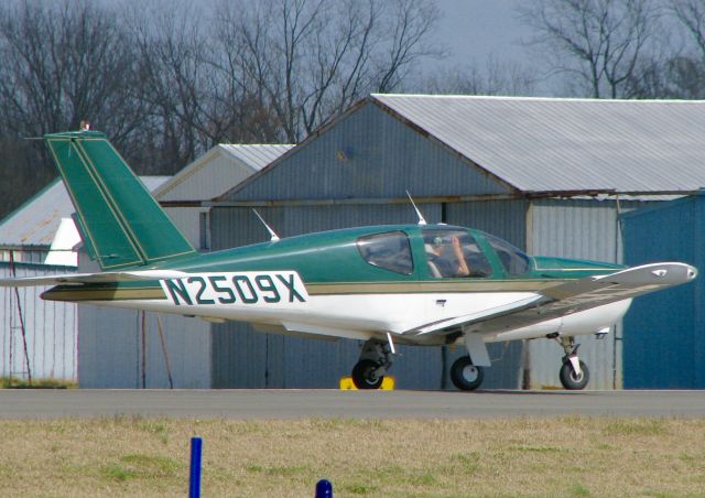 Socata TB-20 Trinidad (N2509X) - At Downtown Shreveport.