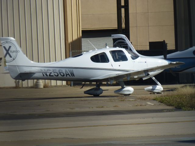 Cirrus SR-22 (N256AW)