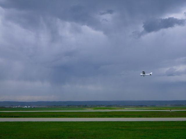 Cessna Skyhawk (C-GORL) - C-GORL Cessna Skyhawk.