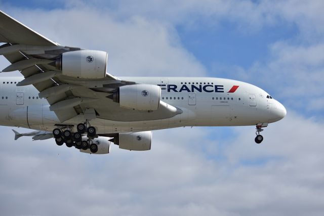 Airbus A380-800 (F-HPJF) - Air France on final approach LAX