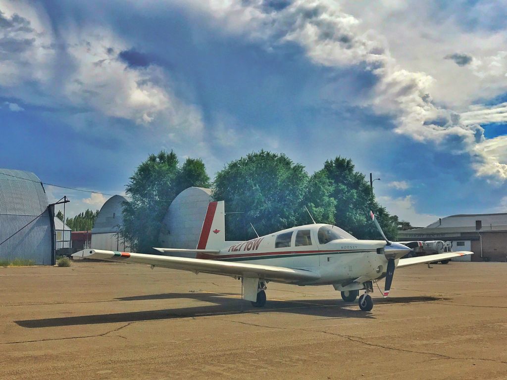 Mooney M-20 (N2716W) - N2716W - 1966 Mooney M20E