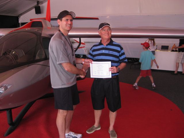 Cirrus SR-22 (N608MH)