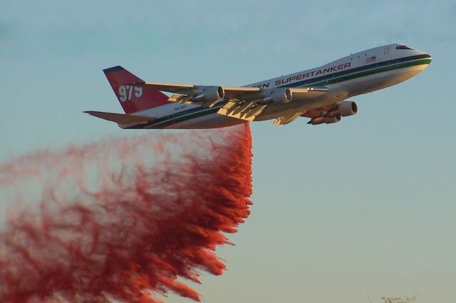 BOEING 747-100 (N479EV) - N479EV Evergreen Supertanker going through US Forestry Department Tests. The aircraft is expected to hit fire lines in May of 2009.