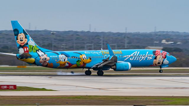 Boeing 737-900 (N318AS) - Disneyland livery arriving 13Rbr /2/15/20