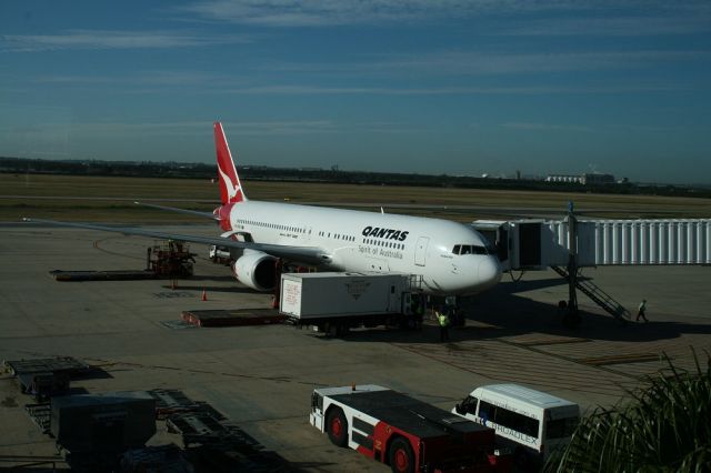 BOEING 767-300 (VH-OGH)