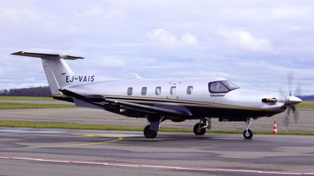 Pilatus PC-12 (EJVAIS) - Shipyard visit
