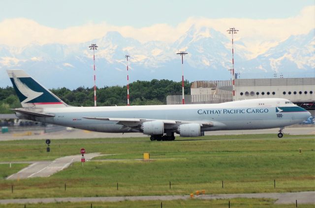 BOEING 747-8 (B-LJC)
