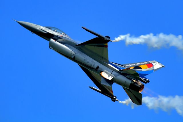 Lockheed F-16 Fighting Falcon (SFR84)