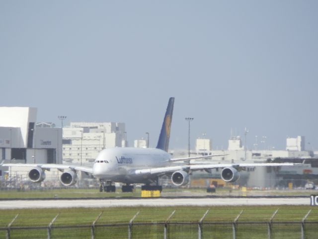 Airbus A380-800 (D-AIMF)