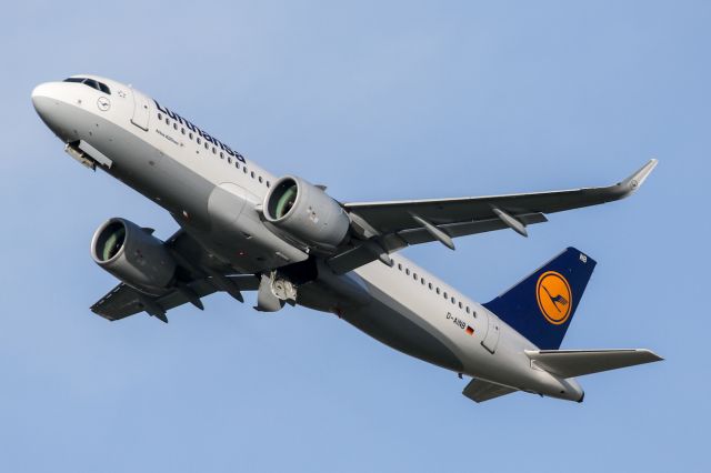 Airbus A320neo (D-AINB) - LH943 on the return to FRA.