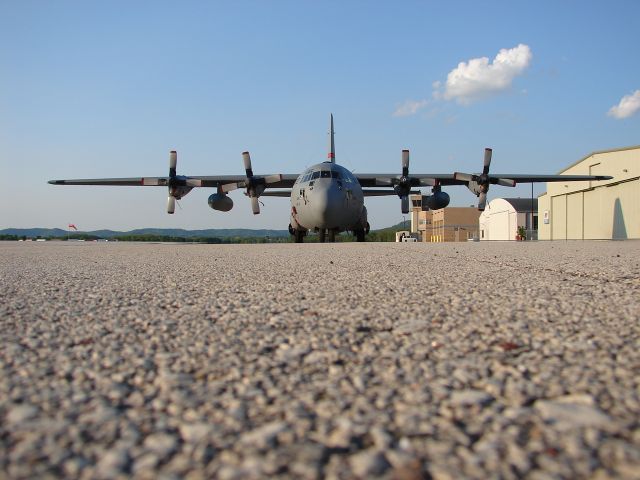 Lockheed C-130 Hercules —