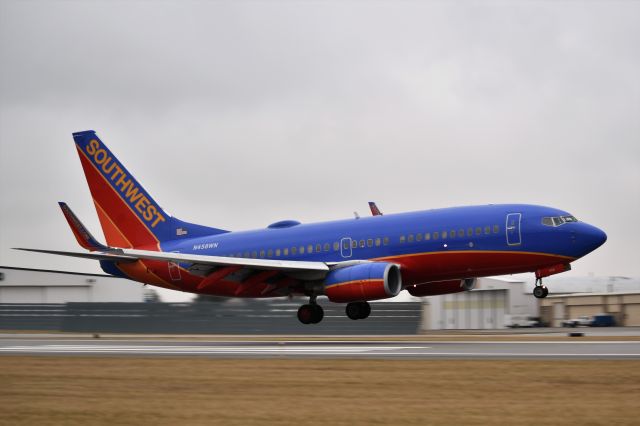 Boeing 737-700 (N458WN)