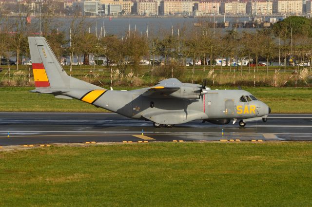 T19B14 — - SALIDA DE ESTE D.4 VIGMA DEL SAR DEL EJERCITO DEL AIRE ESPAÑOL DESDE EL AEROPUERTO SEVE BALLESTEROS-SANTANDER 