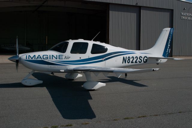 Cirrus SR-22 (IMG822)