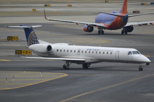 Embraer ERJ-145 (N13979)