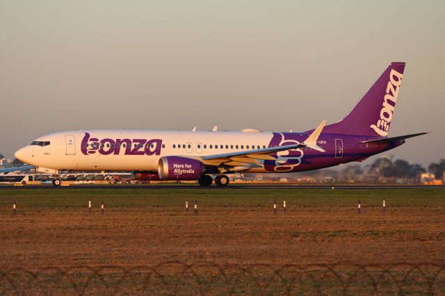 Boeing 737-800 (VH-UKH)