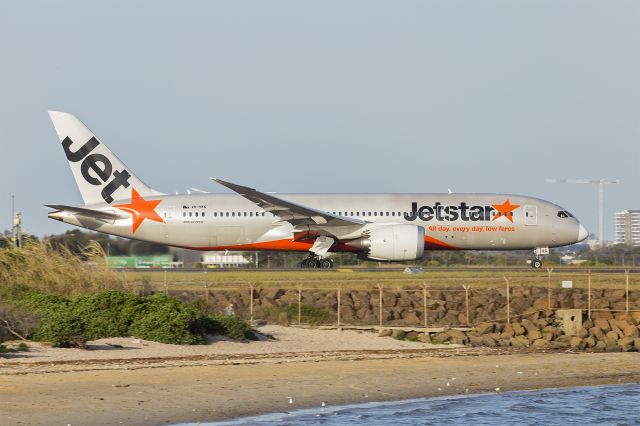 Boeing 787-8 (VH-VKG) - Jetstar Airways (VH-VKG) Boeing 787-8 Dreamliner at Sydney Airport