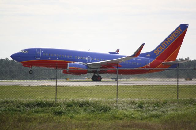 Boeing 737-700 (N276WN) - Southwest Flight 228 (N276WN) departs Southwest Florida International Airport enroute to Chicago-Midway International Airport