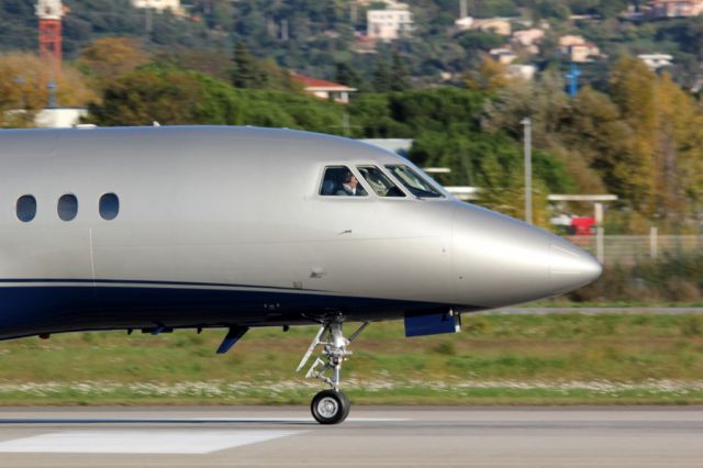 Dassault Falcon 900 (OO-ACT) - NEWS COLOURS ! CANNES 11.21.14