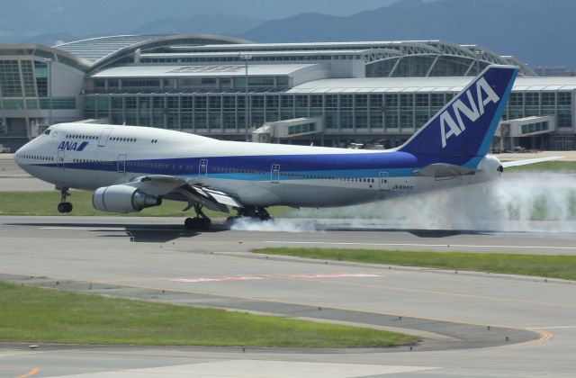 Boeing 747-200 (JA8965)