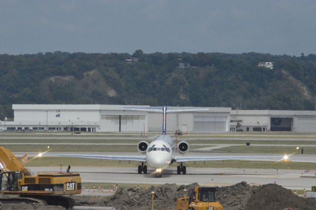 — — - Delta 1779 arrving from Minneapolis KMSP at 2:40 PM CDT.   Taken August 11, 2016 with Nikon D3200 mounting 55-200mm lens.  