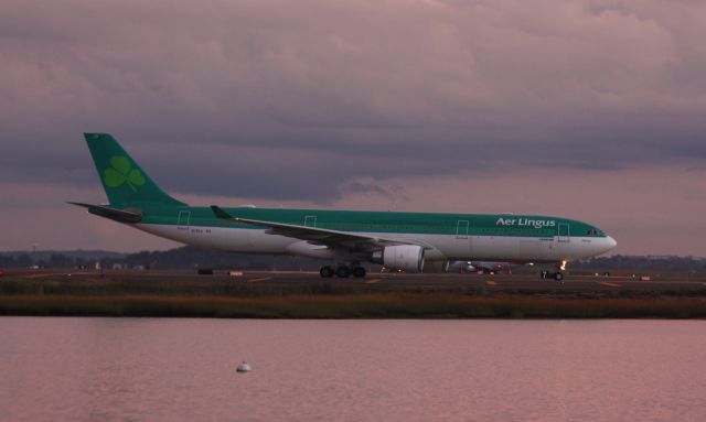 Airbus A330-300 (EI-ELA)